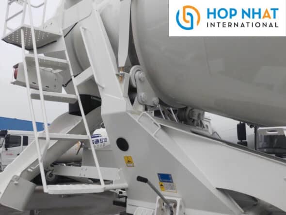 Con lăn kép xe trộn bê tông howo 10m3