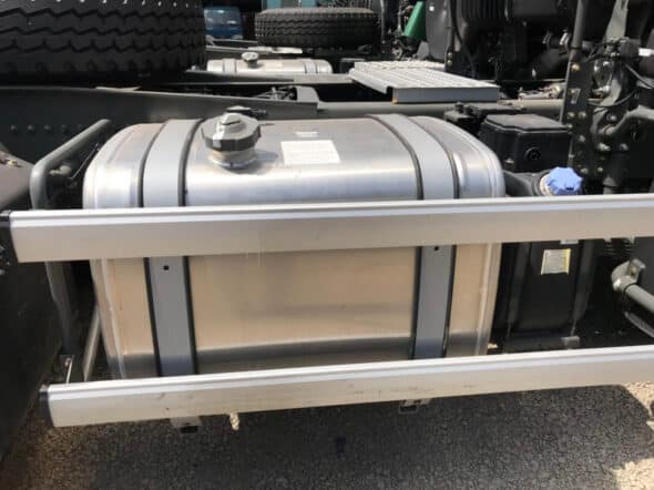 Xe Đầu Kéo Howo A7 420 HP Cầu Dầu Nhập Khẩu 6 Bình dầu dung tích lớn