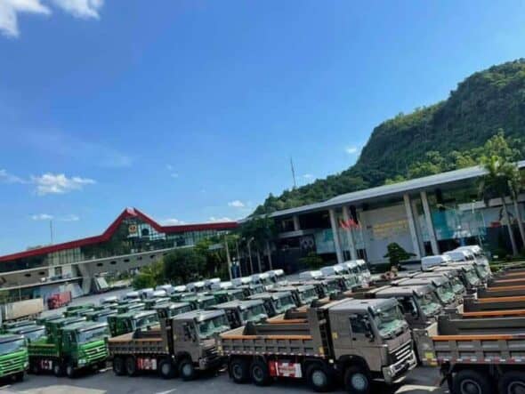 BẢNG GIÁ XE HOWO 4 CHÂN ĐỜI 2023 Tháng 9/2023 2 Cập nhật giá xe howo 4 chân đời 2021