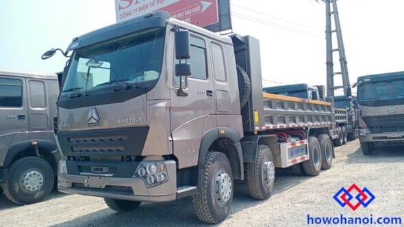 GIÁ XE HOWO 4 CHÂN THÙNG VUÔNG BẢN ĐỦ 9/2023 6 Kích thước lòng thùng xe howo 4 chân thùng vuông bản đủ