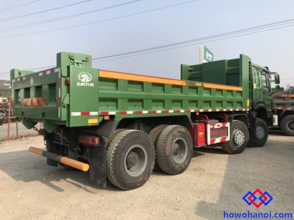 XE HOWO 4 CHÂN THÙNG ĐÚC TẢI CAO 8 xe howo 4 chân thùng vuông bản đủ