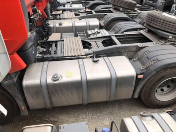 bình dầu xe đầu kéo howo sitrak 440