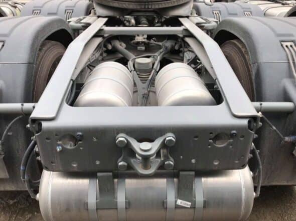 chassis xe đầu kéo howo sitrak 440