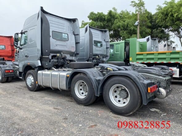 Xe đầu kéo howo sitrak 440