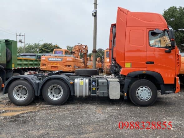 xe dau keo howo sitrak t7h 440 22