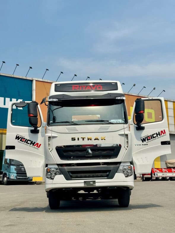 Sitrak 430 màu trắng