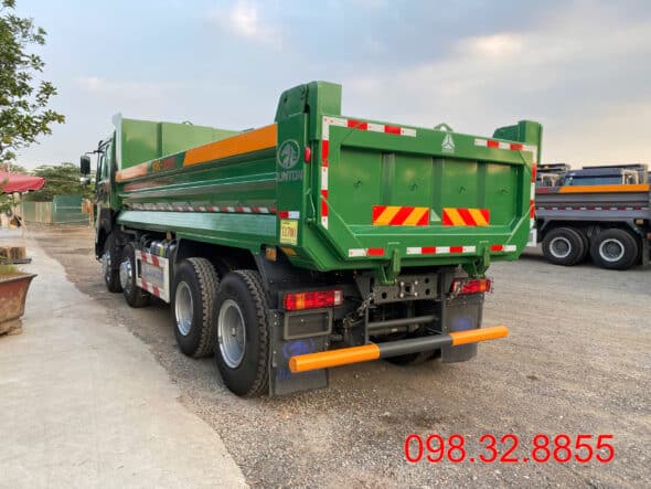 GIÁ XE HOWO 4 CHÂN THÙNG ĐÚC BẢN MỚI NHẤT 3 xe howo 4 chân